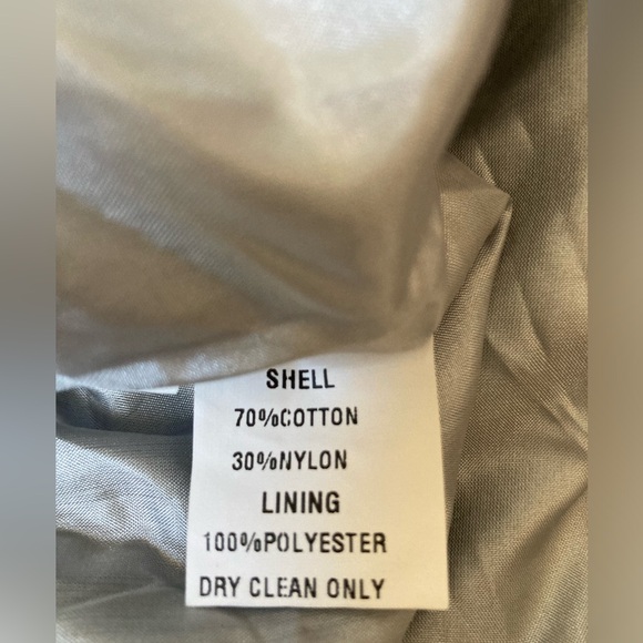 Black lace lined blazer. Says large but I’m an xs/s and it fits me! Runs small! - Picture 5 of 5